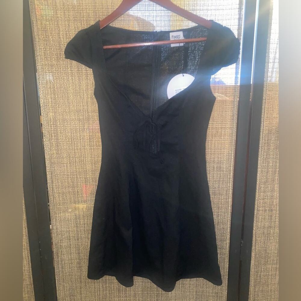 Alora Mini Dress Black- Princess Polly size 0 new with tags